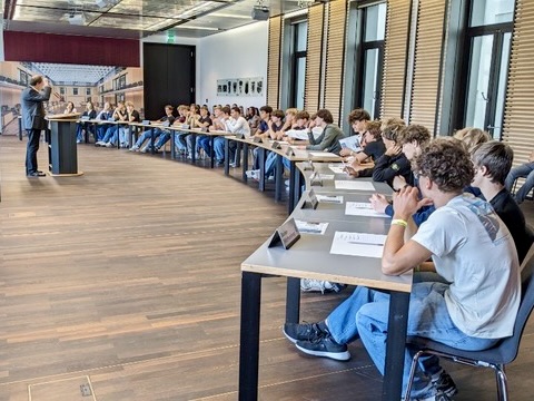 Geschichte meets Politik: Studienfahrt der JS1 nach Berlin